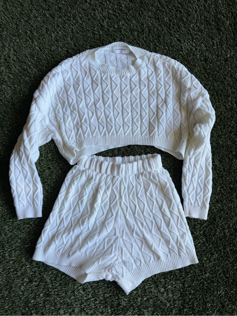 Goodnight Macaroon White Cable Knit Sweater & Shorts Lounge Set | Size Small